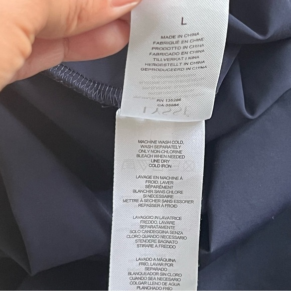 Elegant Lyssé Everyday Essential Button Down Blouse Navy Blue - Picture 11 of 16